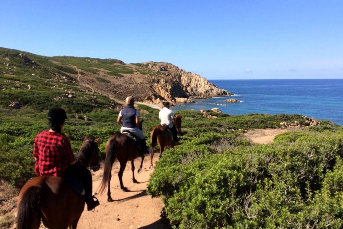 Sport und Aktivurlaub auf Sardinien: Trekking, Wandern, Reiten, Golfen